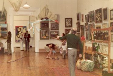 Ed Baxter Kite making Workshop 1983 source Merle Hathaway