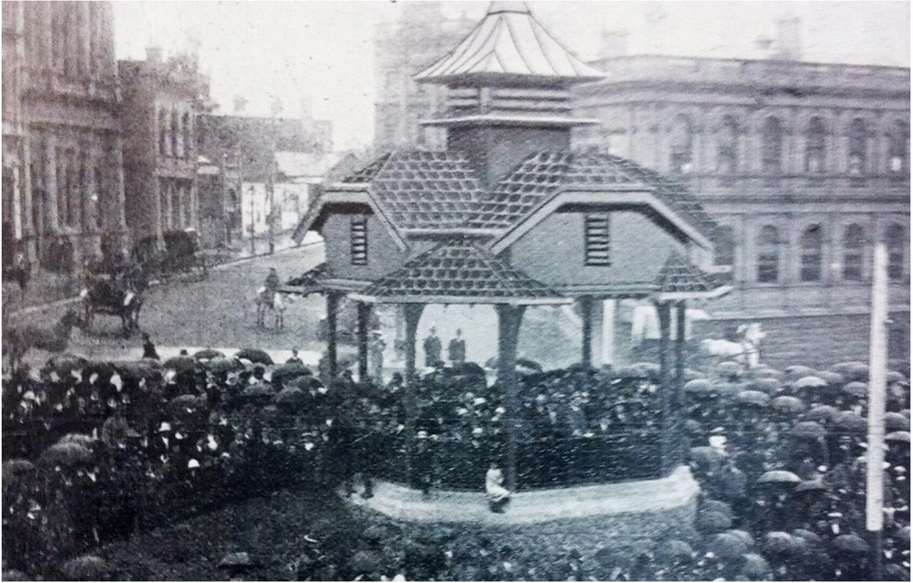 Official Opening Titanic Bandstand 1915 source Ballarat Revealed