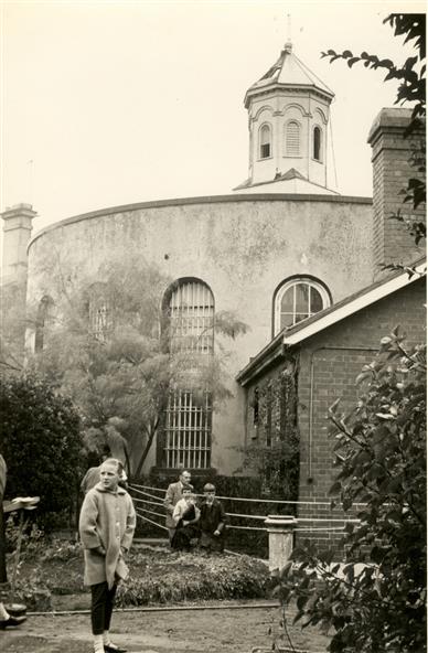 VictorianCollections-Open day ballarat gaol 1964
